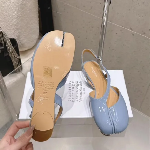 MM6 Maison Martin Margiela Light Blue Split-Toe Slingback Mules - Picture 9 of 9